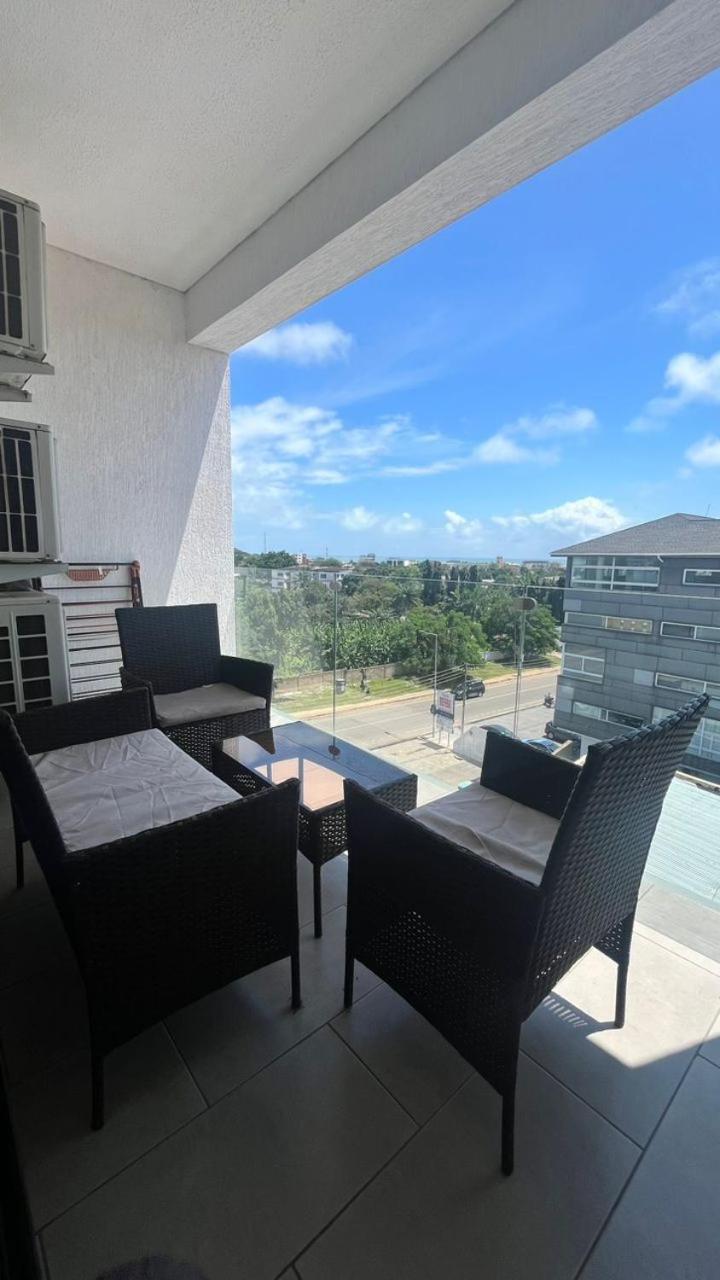 Luxury Labone Edge 2-Bedroom Apartment In Accra - Fivehills Homes エクステリア 写真